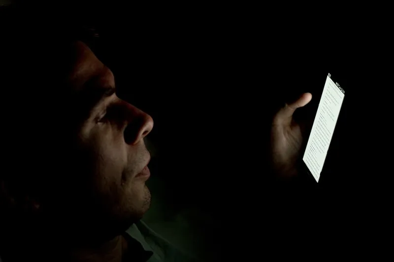 Your Phone Is Now the Sharpest Betting Tool in the Room — If You're on a Crypto Platform